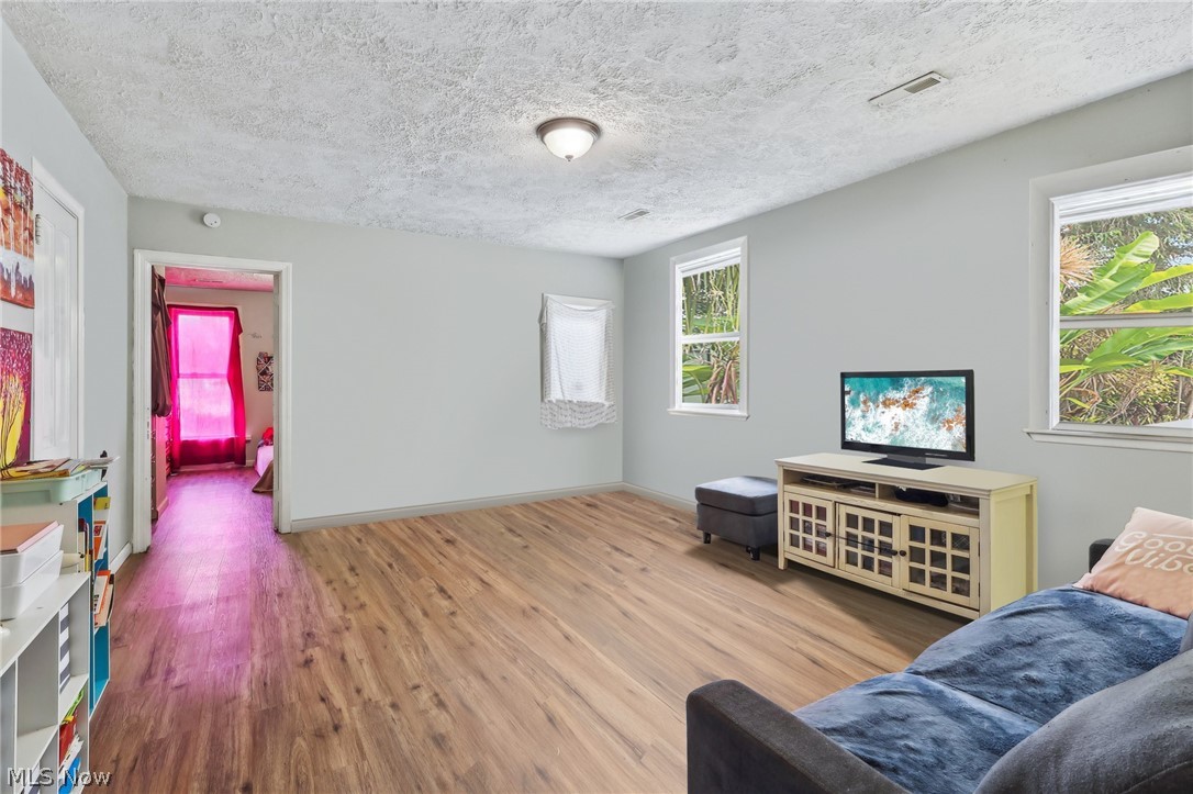 J M Hoyts Allotment - Residential Income