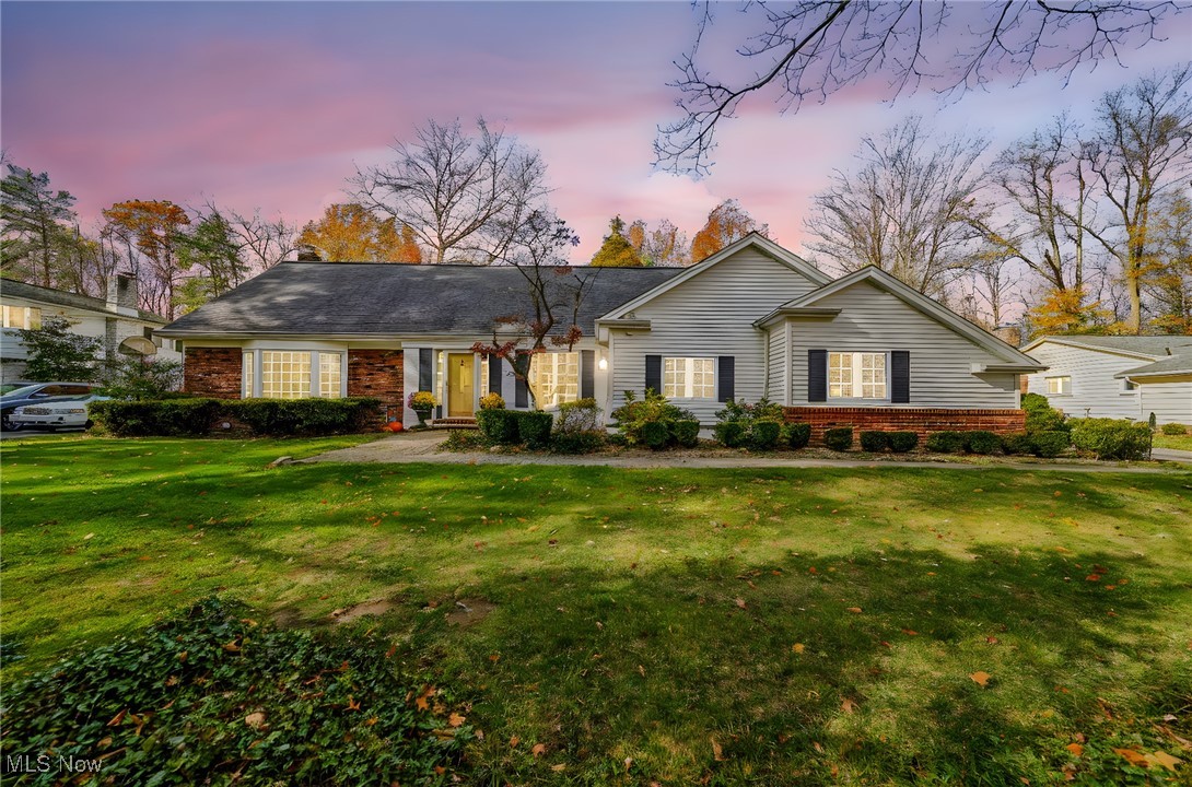 Kenwood Gardens 02-B - Residential