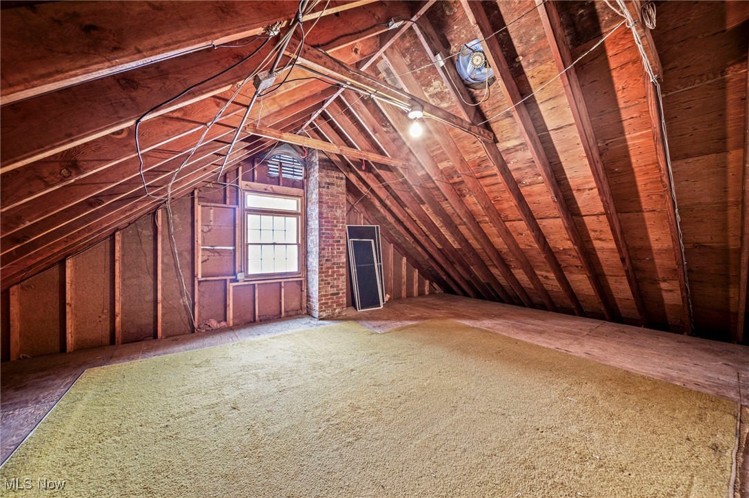 Kenwood Gardens 02-B - Residential