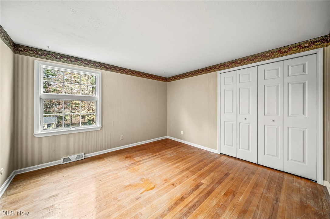 Kenwood Gardens 02-B - Residential