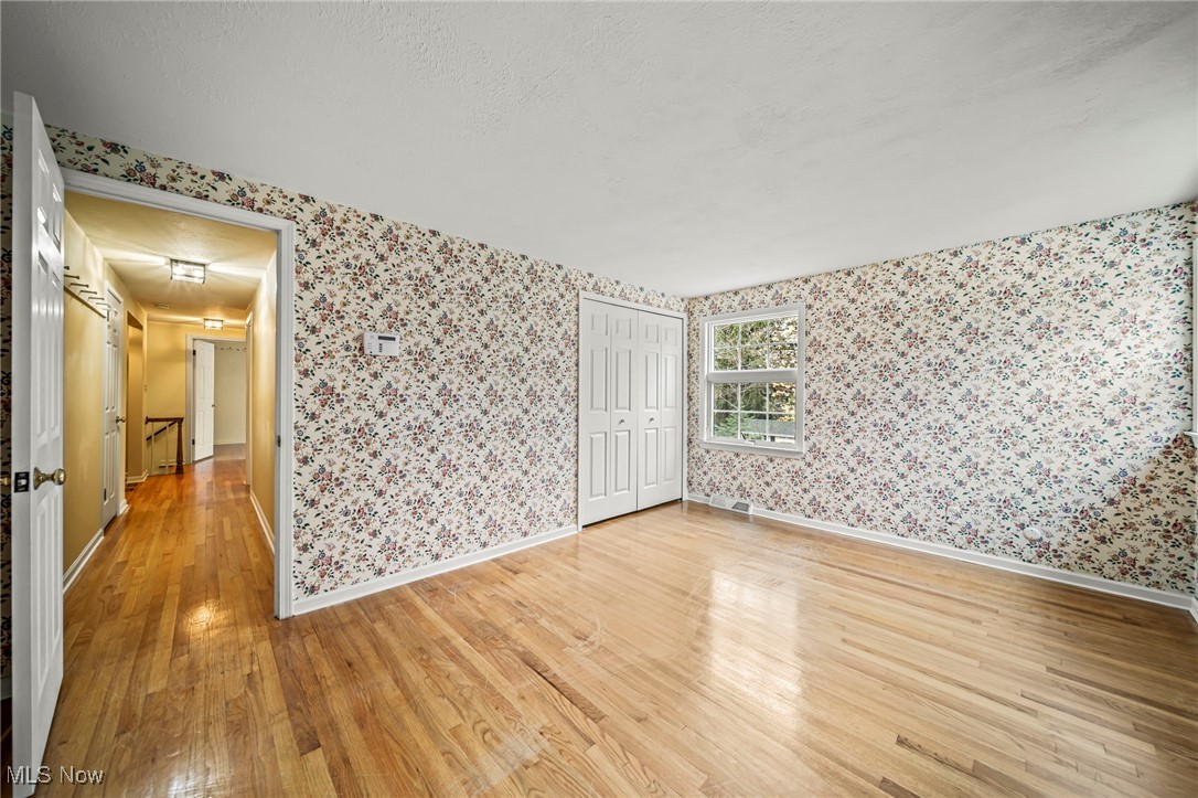 Kenwood Gardens 02-B - Residential