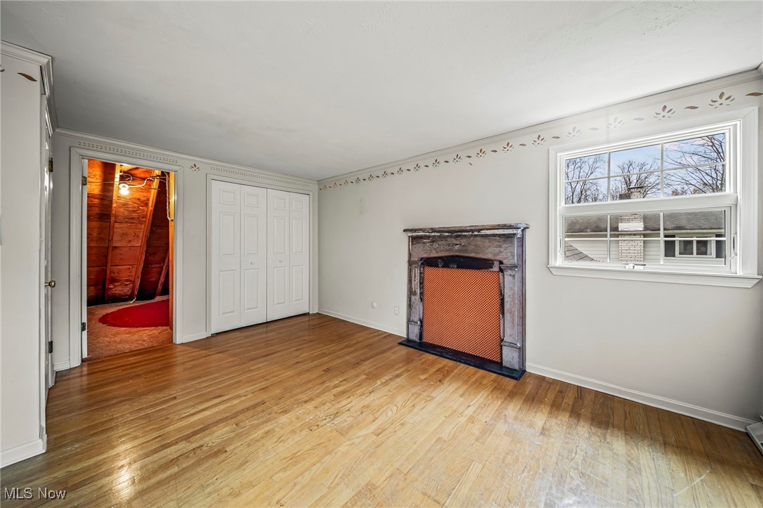 Kenwood Gardens 02-B - Residential