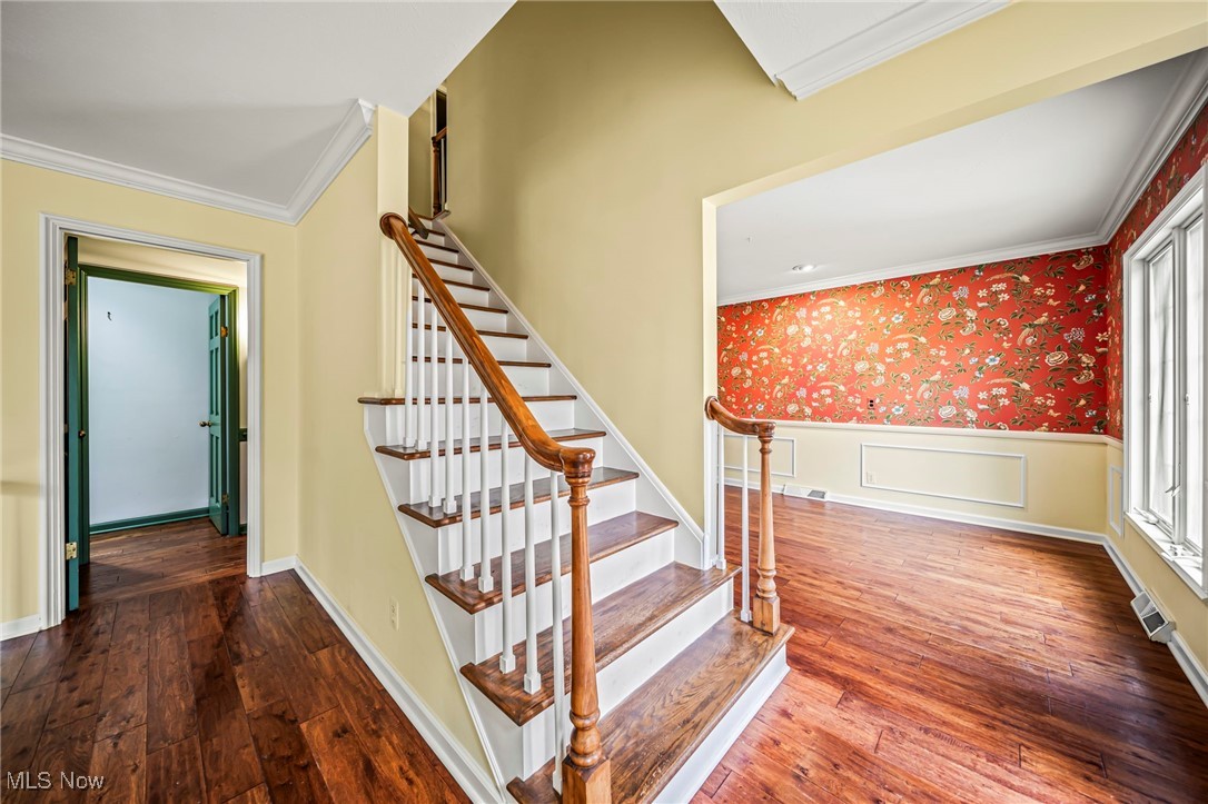 Kenwood Gardens 02-B - Residential