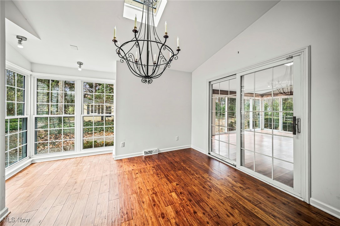 Kenwood Gardens 02-B - Residential