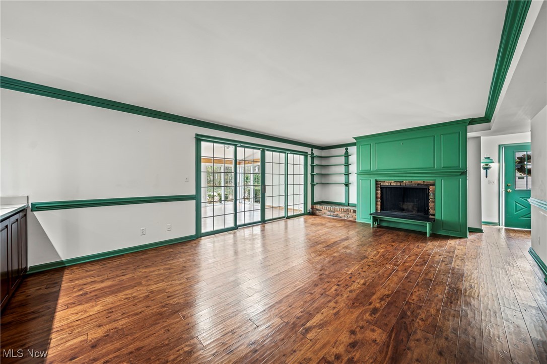 Kenwood Gardens 02-B - Residential