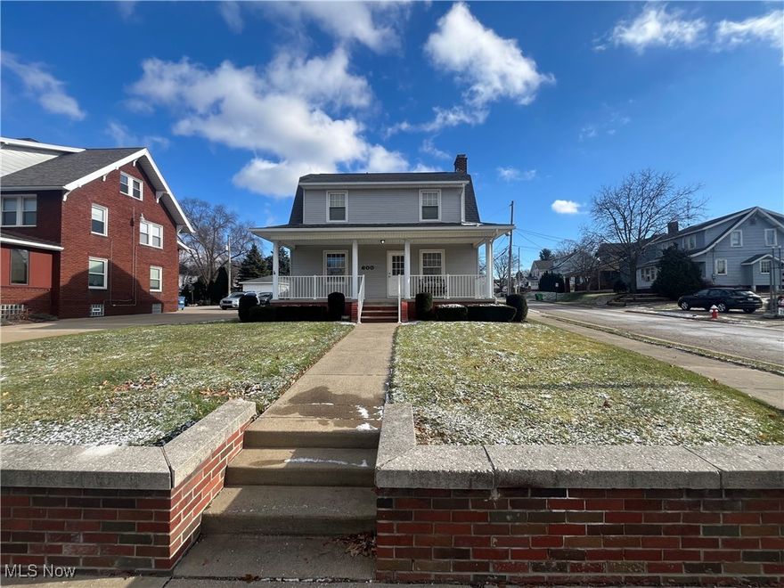 Prime Main Street location in the heart of North Canton! This mixed-use property offers solid visibility, steady traffic, and convenient access to everything the area has to offer. The main floor features a versatile commercial space, freshly painted in neutral tones and ready for your business. Upstairs, a 1-bedroom apartment on a month-to-month lease provides immediate rental income or flexibility for future use. The property includes attractive curb appeal and ample rear parking, making it practical for tenants and customers alike. Whether you’re looking for an investment opportunity or a spot to grow your business, this property offers potential in a central, walkable location. Don’t miss the chance to explore what 600 N Main St has to offer!