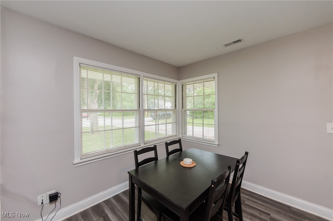 499 Crescent Drive, Berea, Ohio image 10