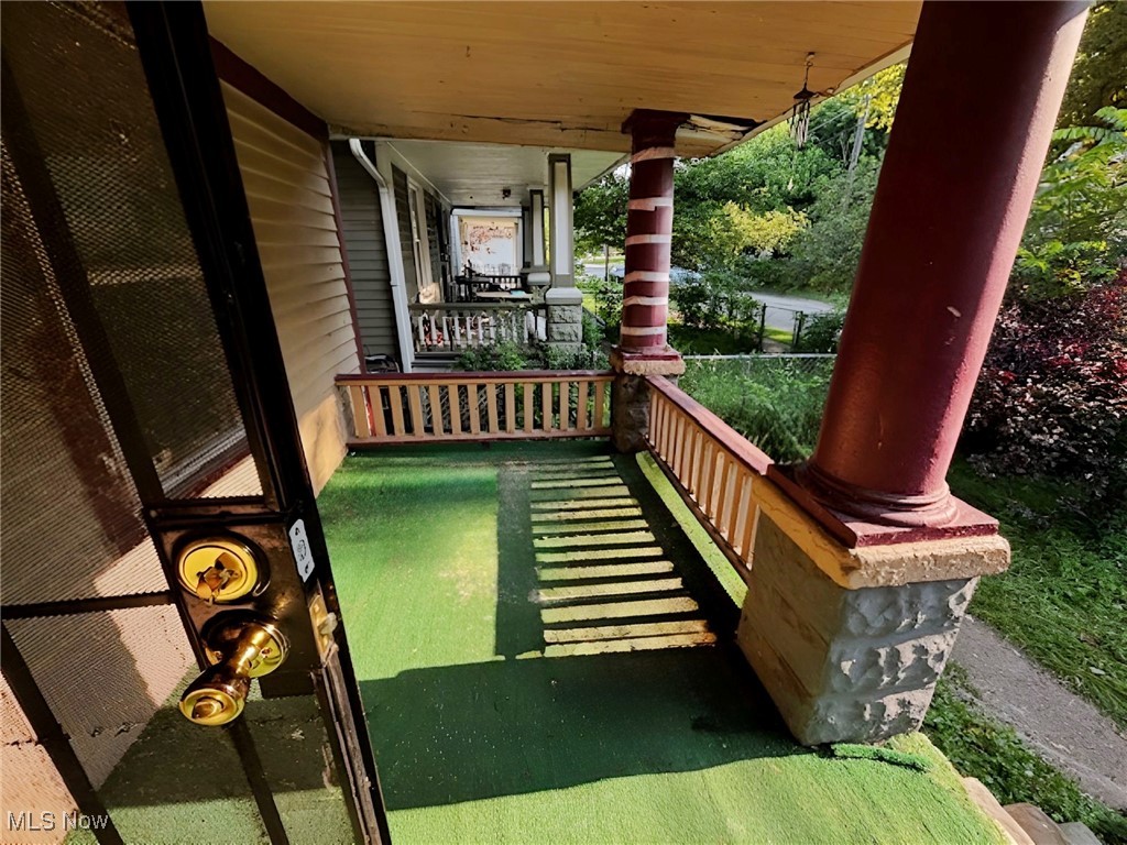 Hoyt - Residential Income