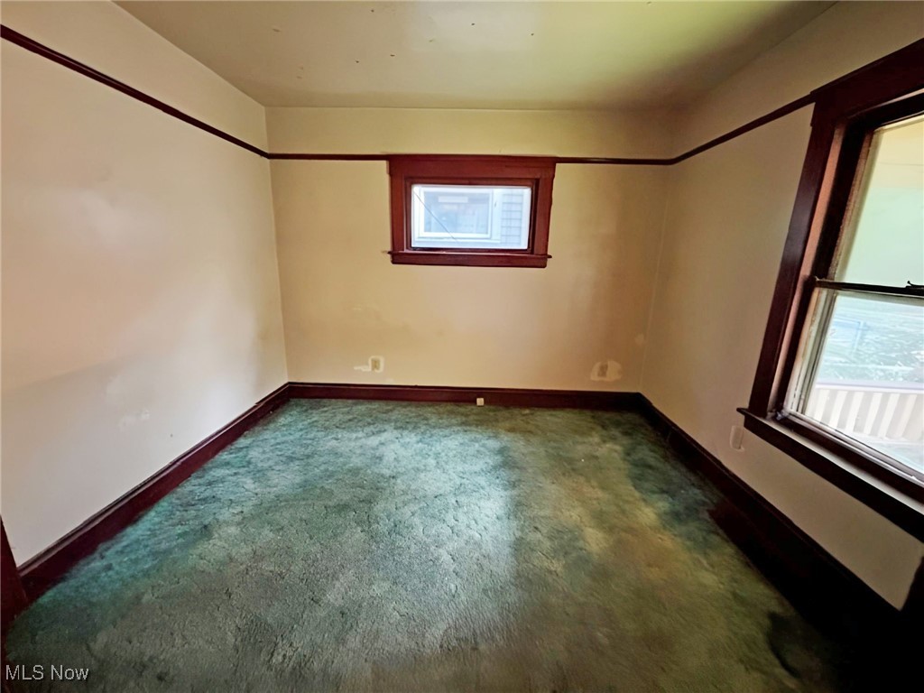 Hoyt - Residential Income