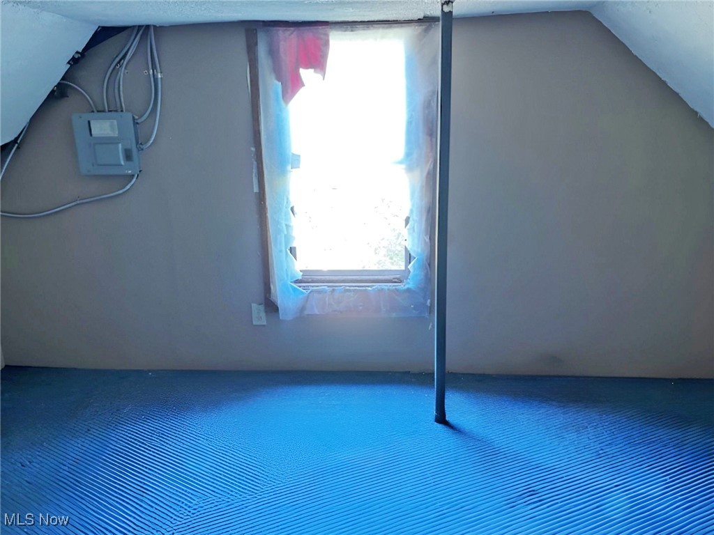 Hoyt - Residential Income