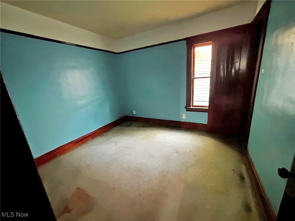 Hoyt - Residential Income