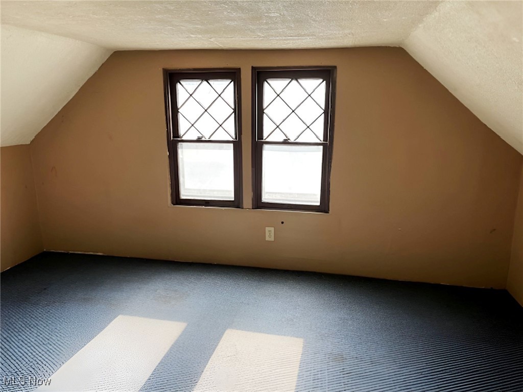 Hoyt - Residential Income