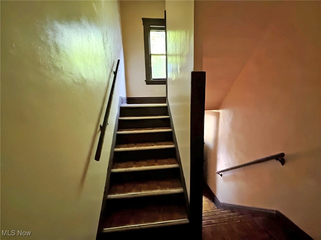 Hoyt - Residential Income