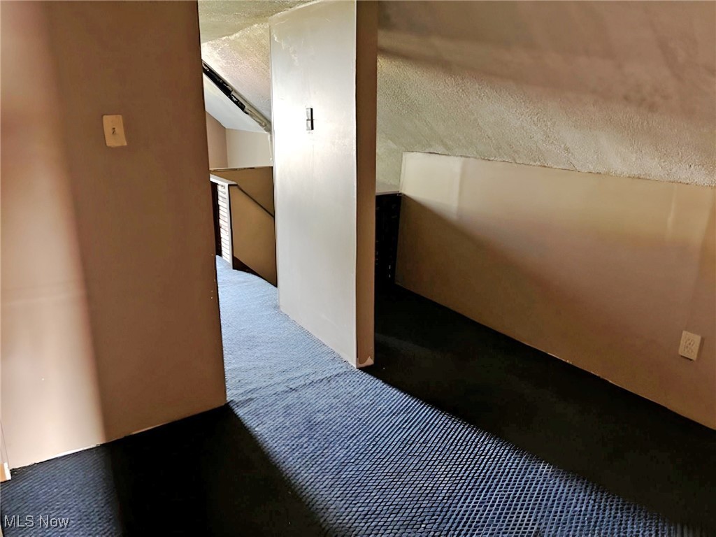 Hoyt - Residential Income