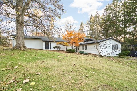 Tiny photo for 17759 S Meadowpark Drive, Walton Hills, OH 44146 (MLS # 5178851)