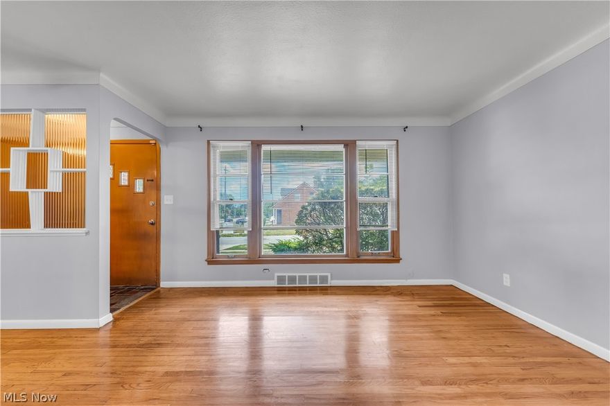 4012 Verona Rd, South Euclid - Spacious 3 bed 1.5 bath single family home! //

$ 1400 rent / $ 1400 deposit //
$49 application fee per adult //
1-2 pets OK with approved PetScreening and PetFee.(Some breed restrictions apply per HUD guidelines). //
NO SMOKING // 
1 time $149 non-refundable set up fee paid at lease signing //

$30/month required resident benefit package; can include personal property/liability insurance for an additional $5/month for $35/month total //

All applicants are required to fill out a PetScreening application, found on our website directly on the application before being processed. Even if you have NO pets - this application must be filled out. One time, non-refundable pet fee of $200-500 per animal applies to all pets & must be paid prior to or when you pay your first month rent. (No fee for qualified assistance animals). //

Our application is processed through secure site: Findigs, and they require ID and income verification. Without this, your application will not be processed. They offer 24/7 chat support on their application directly if you have any questions. //

BEDROOMS: 3 //
BATHROOMS: 1.5 //
APPLIANCES PROVIDED: Fridge and stove //
UTILITIES / RESIDENT RESPONSIBILITY: Residents are responsible for all utilities including: water/sewer/trash, gas & electric and are responsible to maintain lawn care, maintenance & snow removal. //

Serious inquiries only.