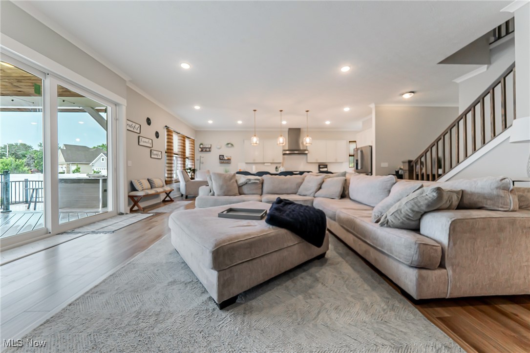 10533 Rosalee Lane