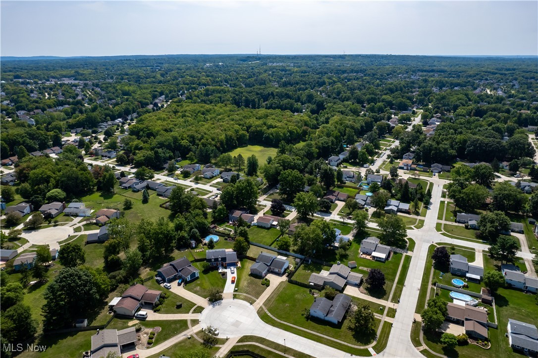 20563 Holly Circle, Strongsville, Ohio image 48