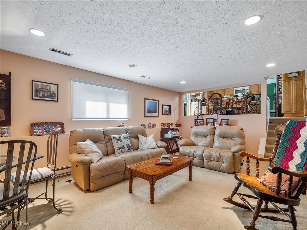 20563 Holly Circle, Strongsville, Ohio image 25