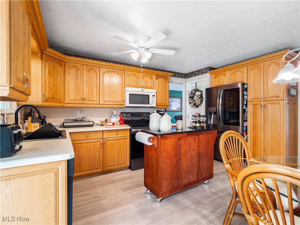 20563 Holly Circle, Strongsville, Ohio image 11