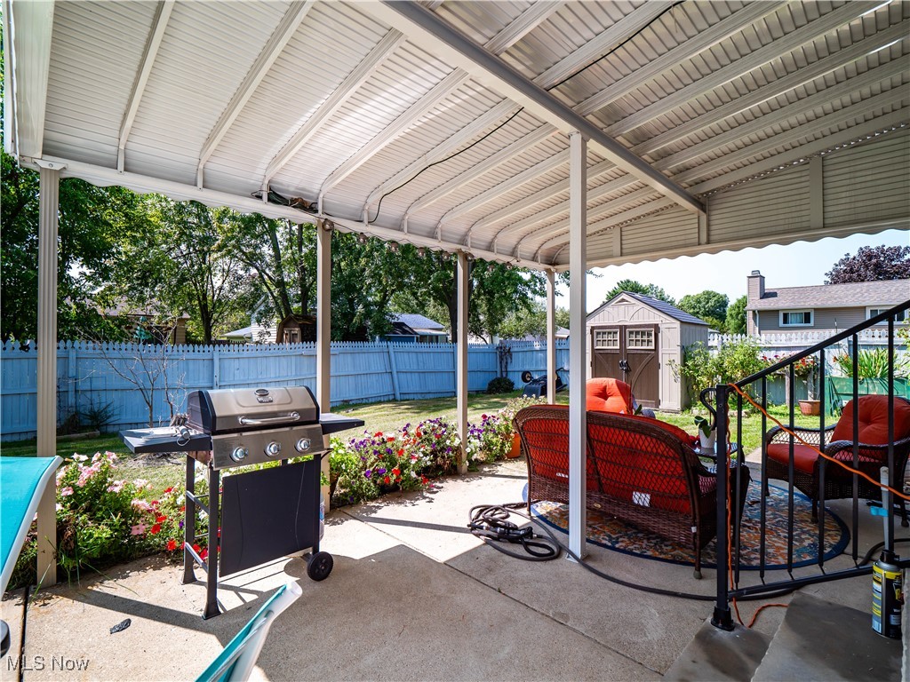 20563 Holly Circle, Strongsville, Ohio image 32