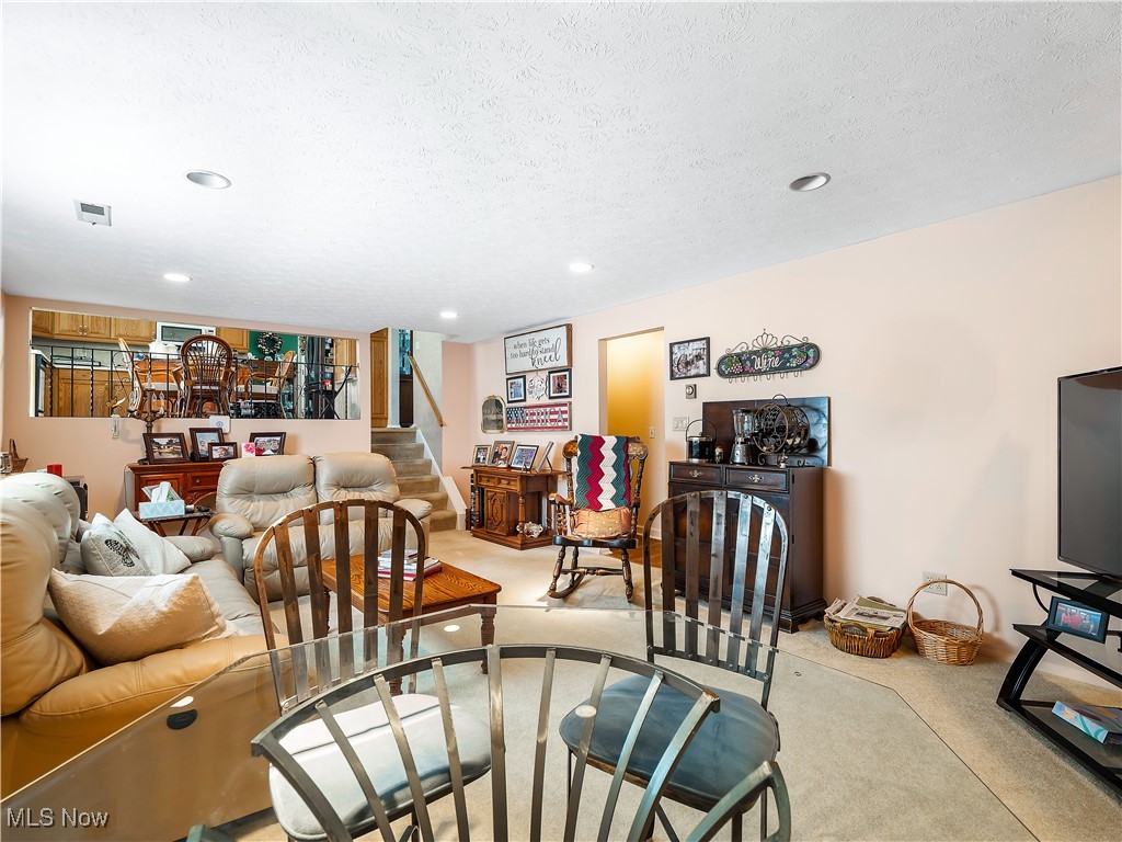 20563 Holly Circle, Strongsville, Ohio image 27