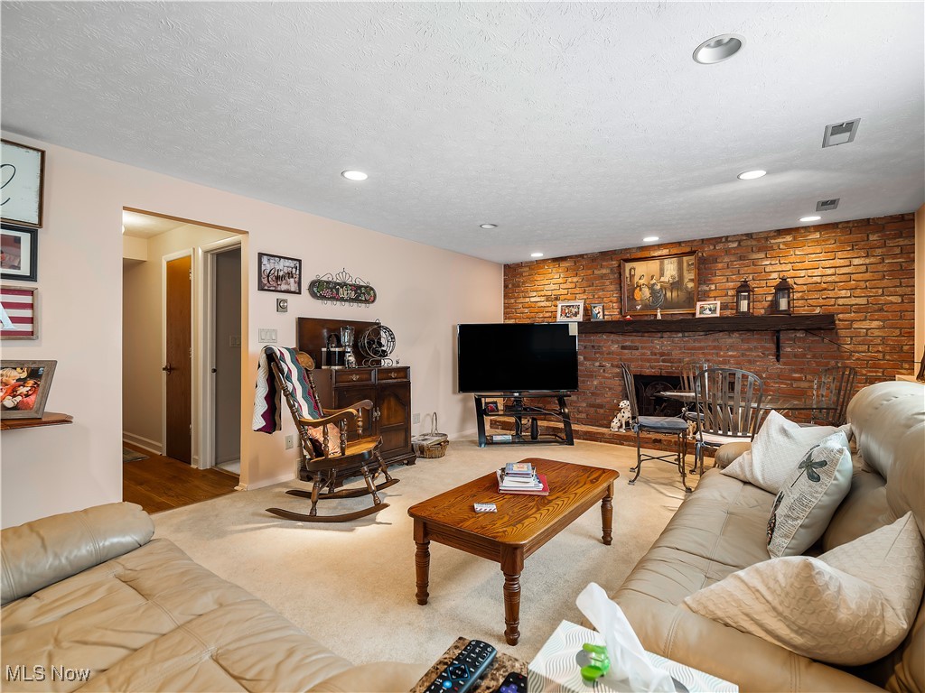 20563 Holly Circle, Strongsville, Ohio image 26