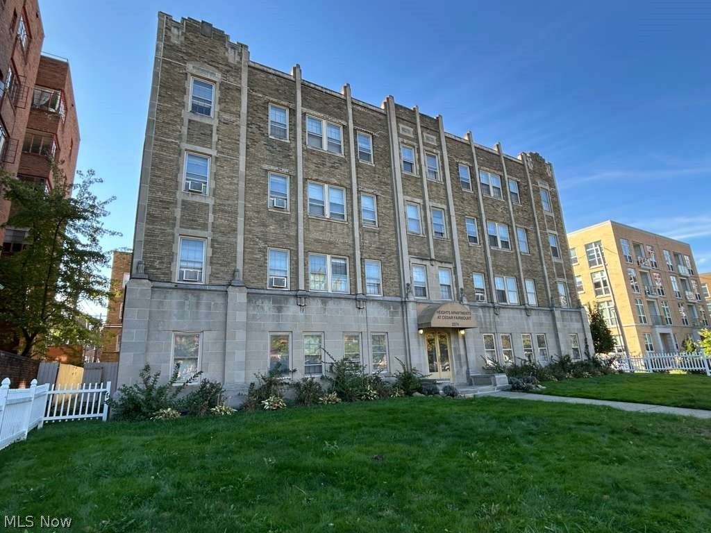 Photo of 2374 Euclid Heights Boulevard, Cleveland Heights, OH 44106 (MLS # 5190162)