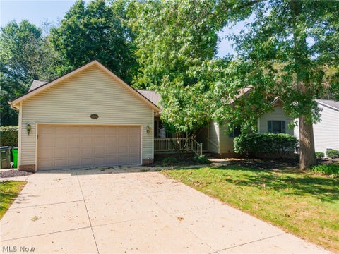 Homes For Sale - 4606 Country Ln Ln<br/> Wooster, OH 44691