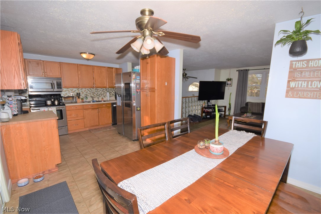 Oakhurst Manor - Residential