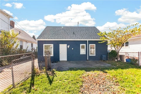 Tiny photo for 12504 Carrington Avenue, Cleveland, OH 44135 (MLS # 5254575)