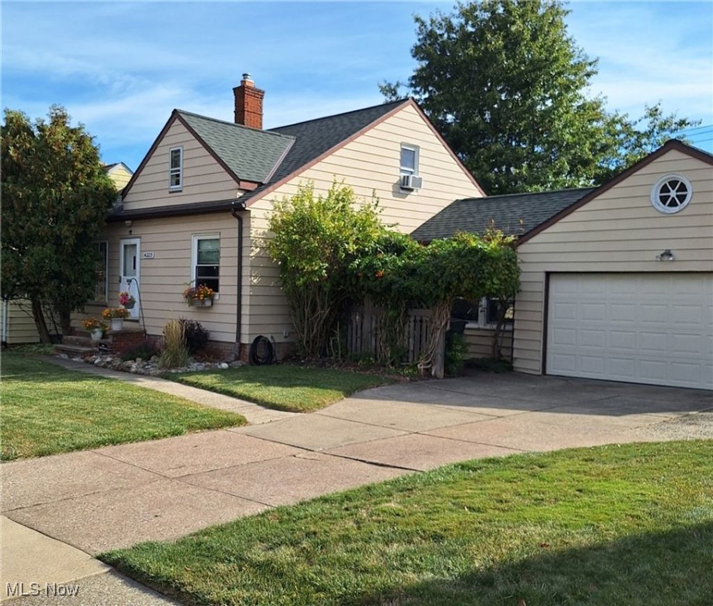 Photo of 4223 Brookway Avenue, Brooklyn, OH 44144 (MLS # 5179481)