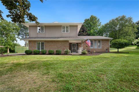 Photo for 352 Pheasant Run Circle NW
