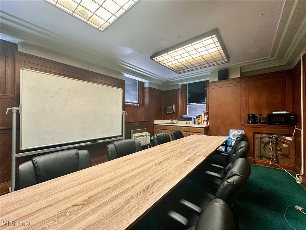 Park Ave - Commercial Sale