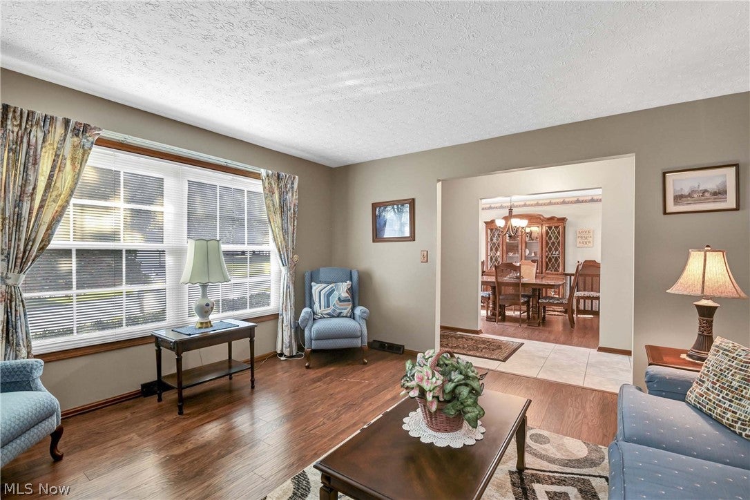 3240 Forest Overlook Drive