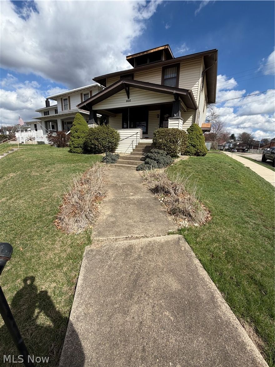 Welcome to your new home! This 3 bedroom, 1.5 bath, with a fully fenced in yard is waiting for its new owners. 
This home features original wood work throughout, spacious rooms and full unfinished basement. Schedule your showing today!