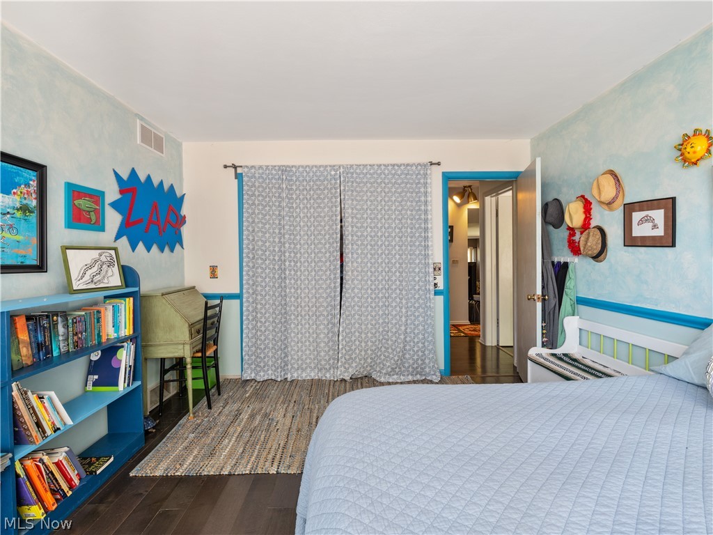 Pin Oak Lake - Residential