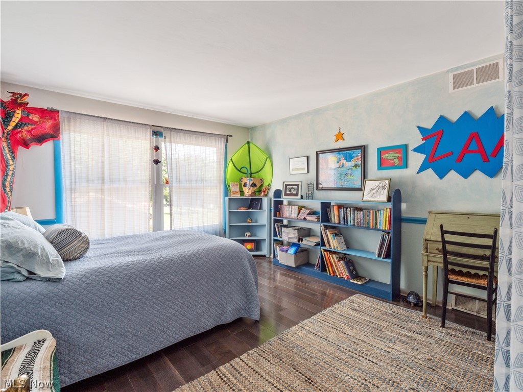 Pin Oak Lake - Residential