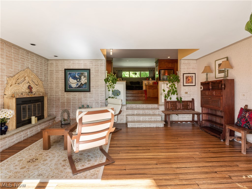 Pin Oak Lake - Residential