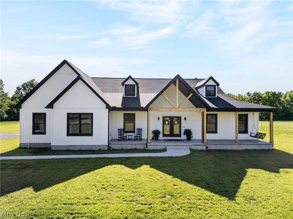 Photo of 18844 Mennell Road, Grafton, OH 44044 (MLS # 5214670)