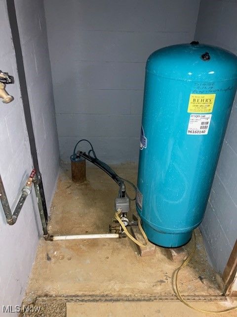 Tiny photo for 1184 Dawn Drive NE, New Philadelphia, OH 44663 (MLS # 5184496)