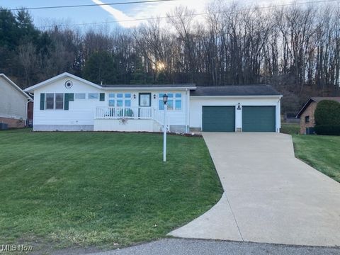 Photo of 1184 Dawn Drive NE, New Philadelphia, OH 44663 (MLS # 5184496)