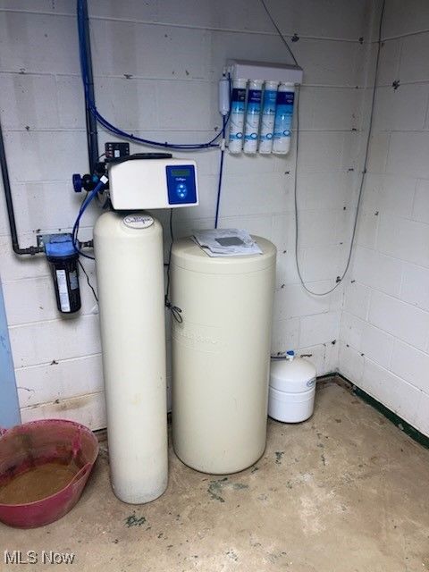 Tiny photo for 1184 Dawn Drive NE, New Philadelphia, OH 44663 (MLS # 5184496)