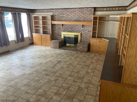 Tiny photo for 1184 Dawn Drive NE, New Philadelphia, OH 44663 (MLS # 5184496)