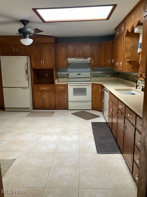 Tiny photo for 1184 Dawn Drive NE, New Philadelphia, OH 44663 (MLS # 5184496)