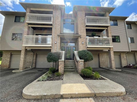 Condo For Rent - 3800 Rosemont Boulevard #110B<br/> Akron, OH 44333