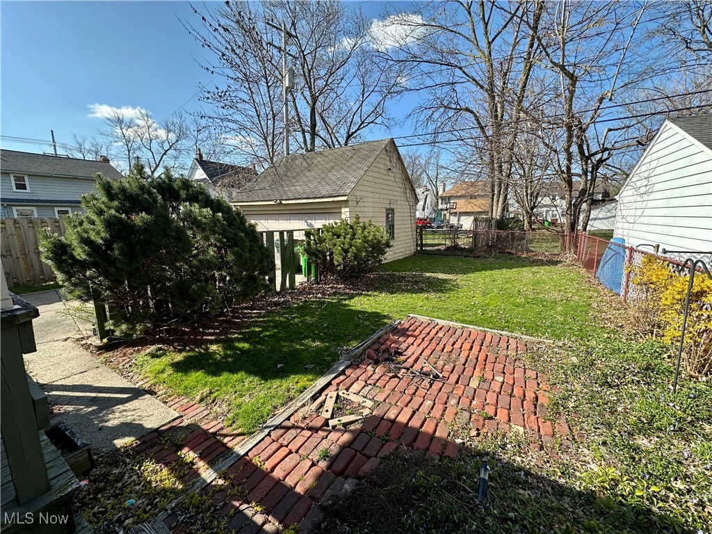 174 E 196th Street, Euclid, Ohio image 7