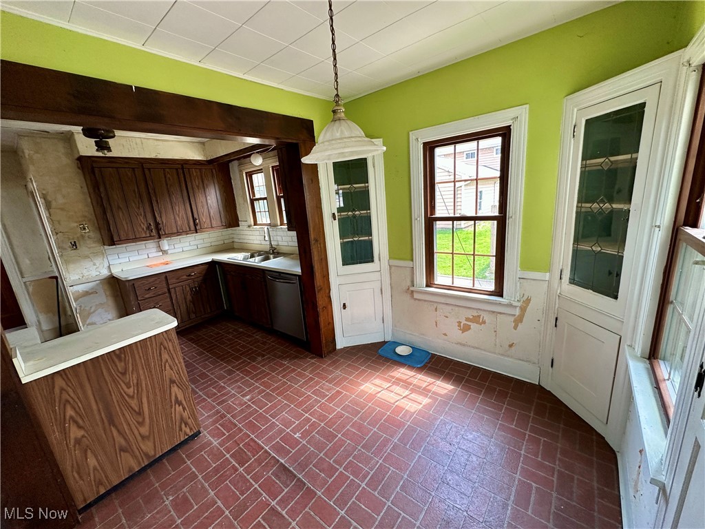 174 E 196th Street, Euclid, Ohio image 17