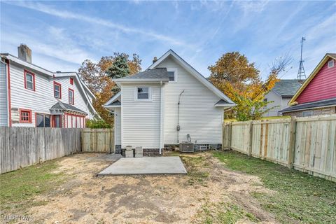 Tiny photo for 3282 W 38th Street, Cleveland, OH 44109 (MLS # 5179263)