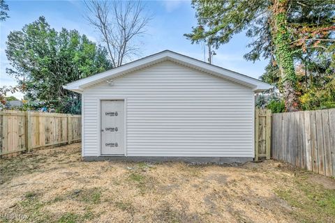 Tiny photo for 3282 W 38th Street, Cleveland, OH 44109 (MLS # 5179263)